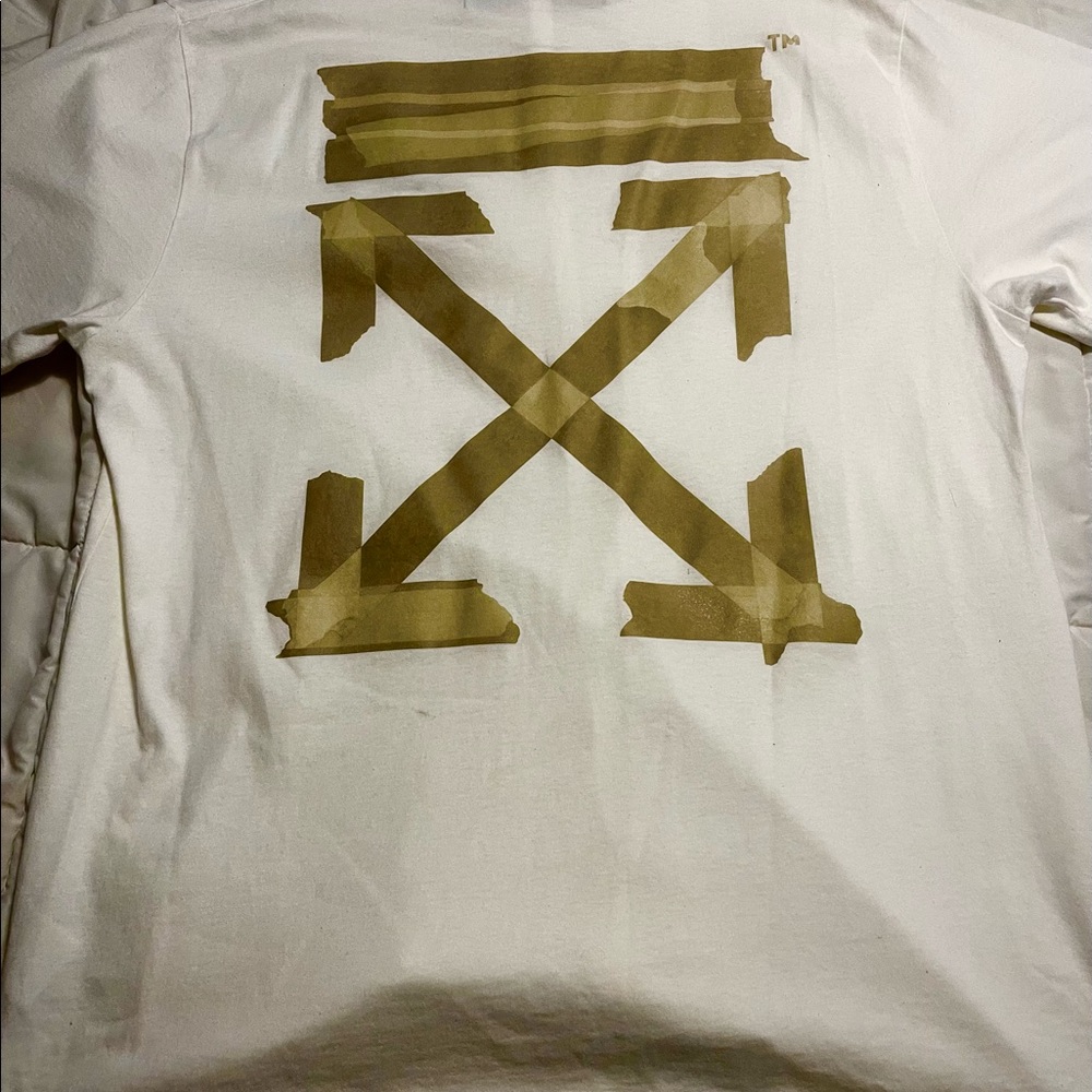 OFF-WHITE